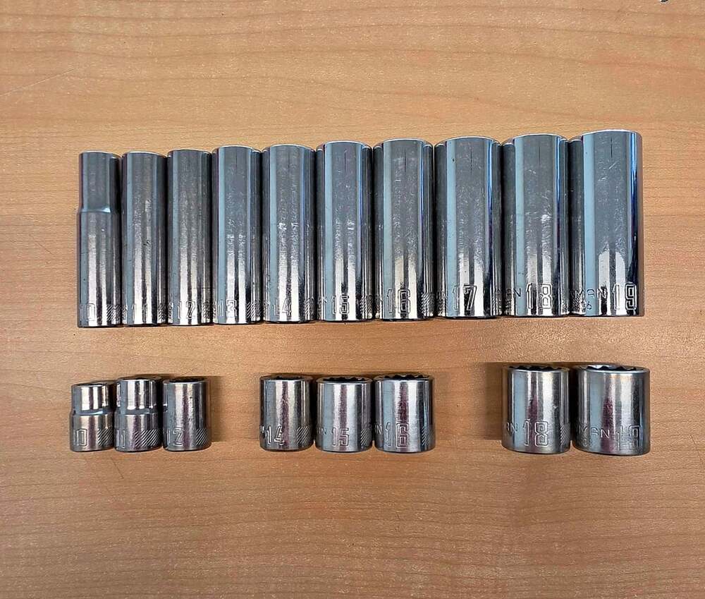 CRAFTSMAN Metric Deep 10-19mm And Shallow 10-12,14-16,18,19mm Socket Sets